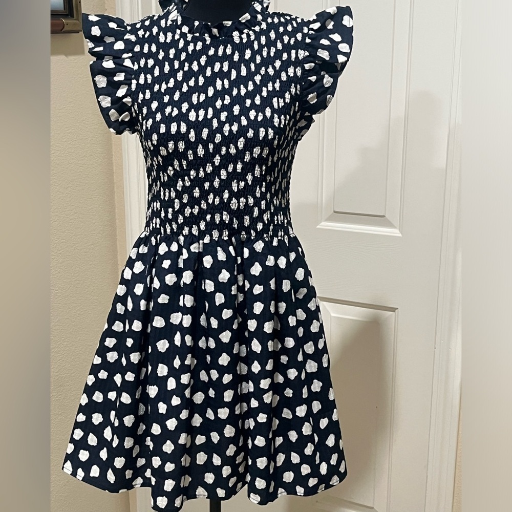 TCEC Blue and White Patterned WOMENS  SMOCKED FLUTTER SLEEVE DRESS JUNIOR SIZE L